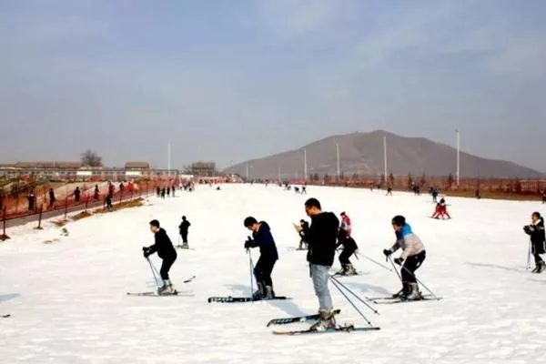 太白山滑雪場(chǎng)門票多少錢什么時(shí)候開