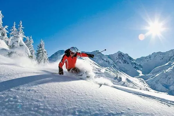 亞布力滑雪場(chǎng)在哪里 滑雪場(chǎng)開(kāi)到幾月